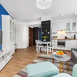 Goodhome - Sea Towers Apartment