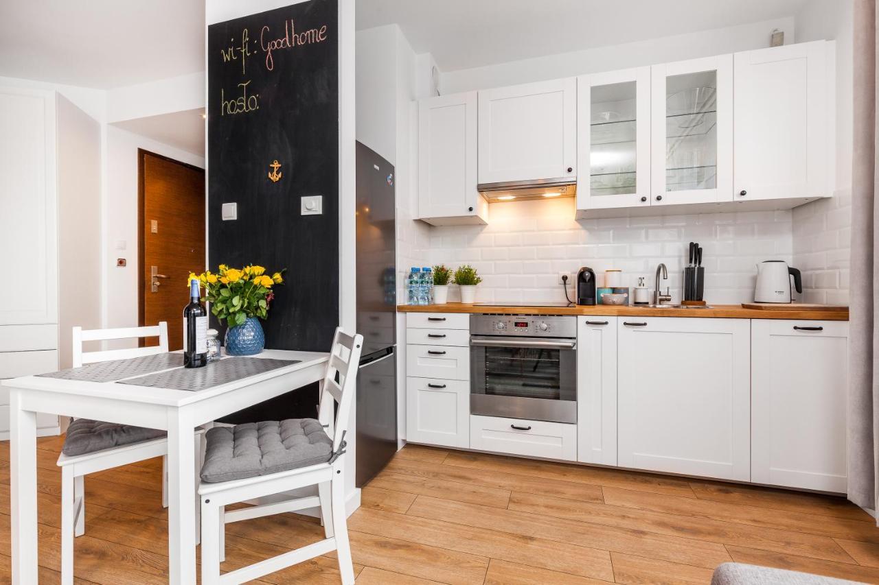 Goodhome - Sea Towers Apartment